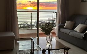 Plaza Near Forum Madeira - Rooms For Rent